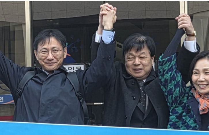 40년 전 마르크스 '자본론' 소지로 징역 3년...재심서 무죄